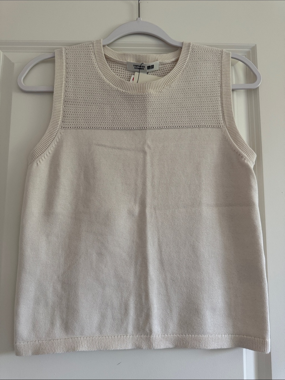 Uniqlo Cream Knit Sleeveless Top